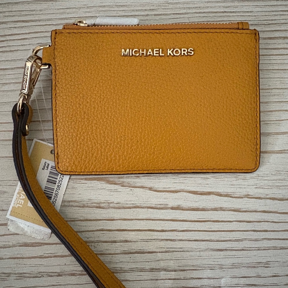 Michael Kors Women's Jet Set Pebbled Leather Small Leather Coin Card Case